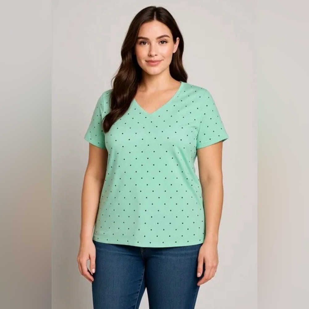 Croft & Barrow Mint Green Polka-Dot V-Neck Classic Tee